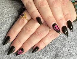 Foxy Nails