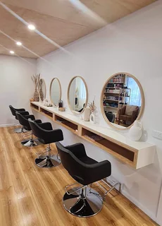 Photo SHEA AND CO HAIRDRESSING