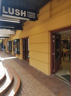 Photo LUSH Cosmetics Old Bank