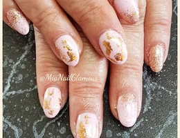 Nail Glamour