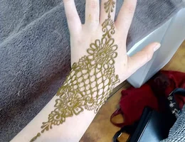 Ami's Henna & Beauty