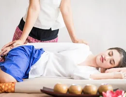 Massage Nelson (traditional Thai Massage)