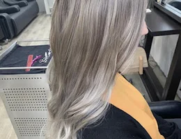 Fox Hair Blonde Bar