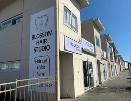 Blossom hair studio