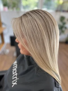 Photo Blonde by Hannah Hairdresser Ltd