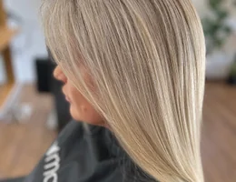 Blonde by Hannah Hairdresser Ltd