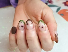 Nails in Bloom