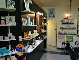 Ohm Sai Hair & Beauty Salon