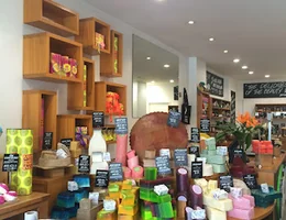 LUSH Cosmetics Newmarket