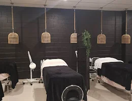 Evolution School of Beauty, Massage & Nails