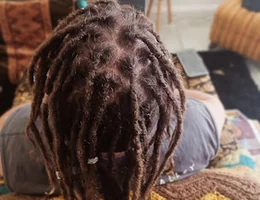 Queens Dreadlocks and Cuts ️