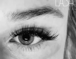 LASH Artist • Eyelash Extensions