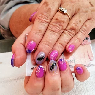 Photo Holiday Nail and Spa Glen Eden