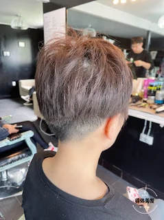 Photo High Point Salon 得体美发沙龙