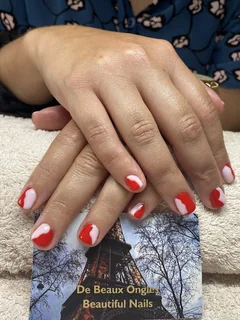 Photo Surmanti Nail Tech Training