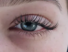 Lash Therapy (Eyelash Lift & Tint)