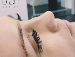 LASH Artist • Eyelash Extensions ♡