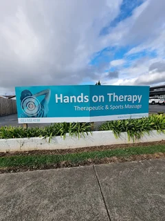 Photo Hands on Therapy