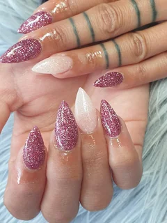 Photo Holiday Nail and Spa Glen Eden