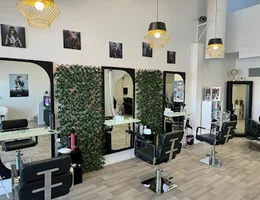 Kiwi Desi Cuts Hair & Beauty