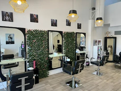 Photo Kiwi Desi Cuts Hair & Beauty