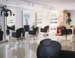 Xuan Unisex Hair Salon