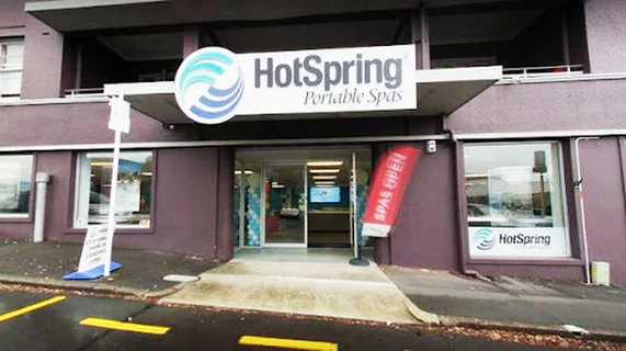 Photo Hot Spring Spa Pools (Newmarket)