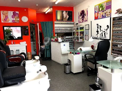 Photo Holiday Nail and Spa Glen Eden