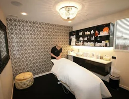 Perfect 10 Beauty Spa